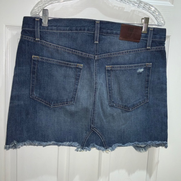 Frye denim mini skirt waist Sz 30 distressed raw hem - Picture 2 of 6